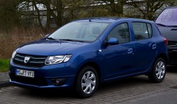 1200px-Dacia_Sandero.jpg