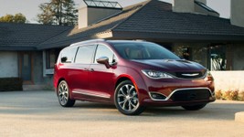 Chrysler Pacifica 3.jpg