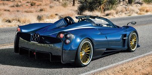 pagani-huayra-roadster-rear.jpg