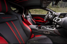 ASTON MARTIN VANTAGE INTERIOR 2.png