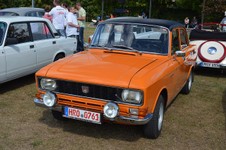 1280px-Orange_Moskvich_2140.jpg